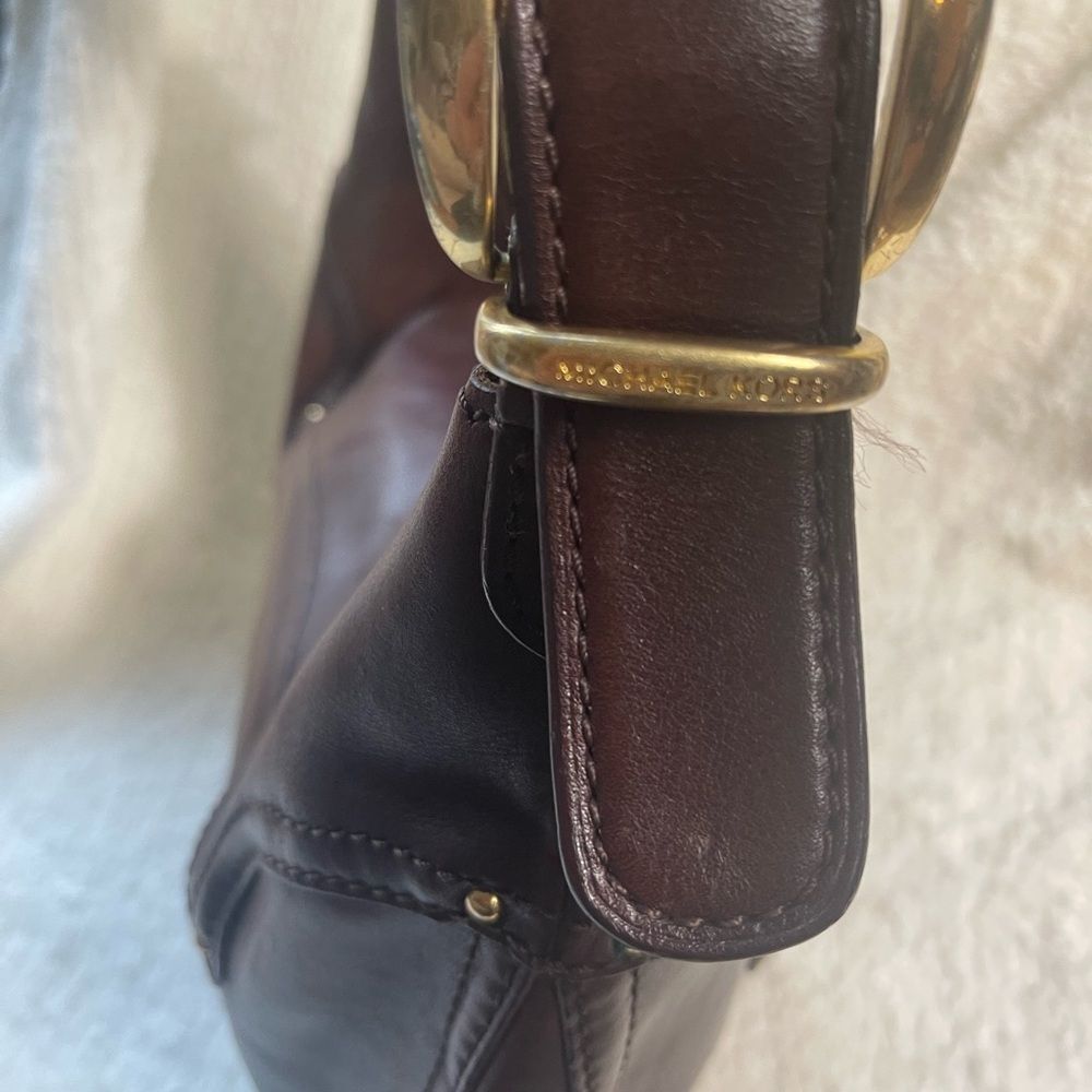 Michael Kors leather dark Brown large hobo bag gold studs accent& hardwares - Picture 6 of 16